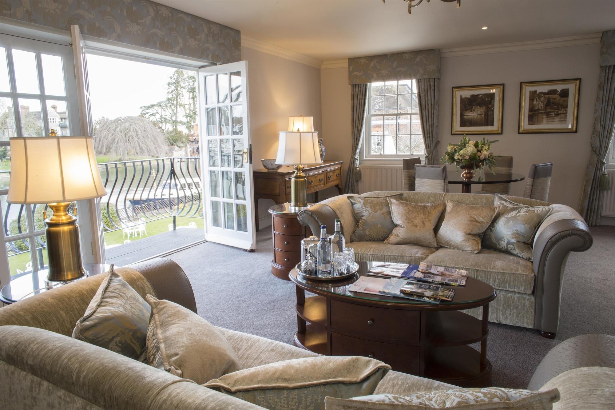 Macdonald Compleat Angler Hotel Марлоу Екстериор снимка