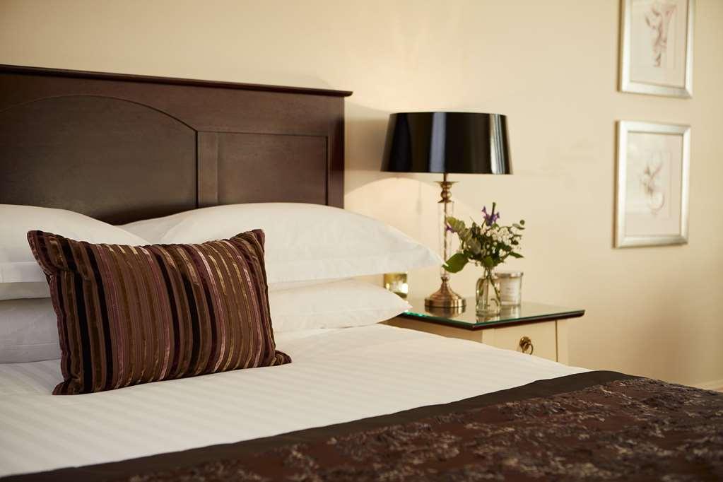 Macdonald Compleat Angler Hotel Марлоу Стая снимка
