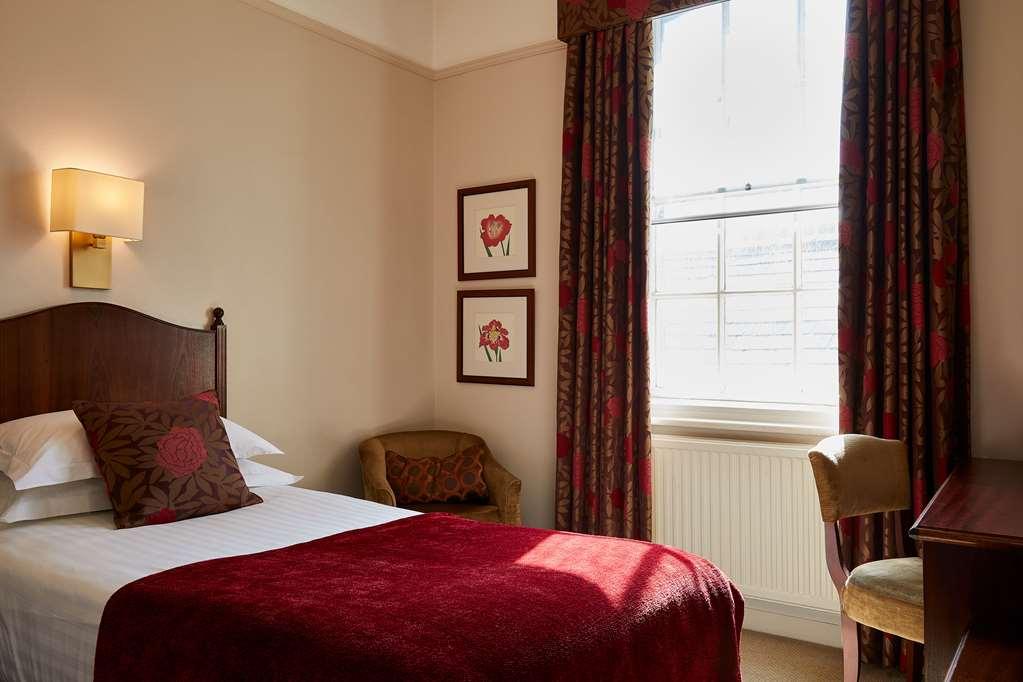 Macdonald Compleat Angler Hotel Марлоу Стая снимка