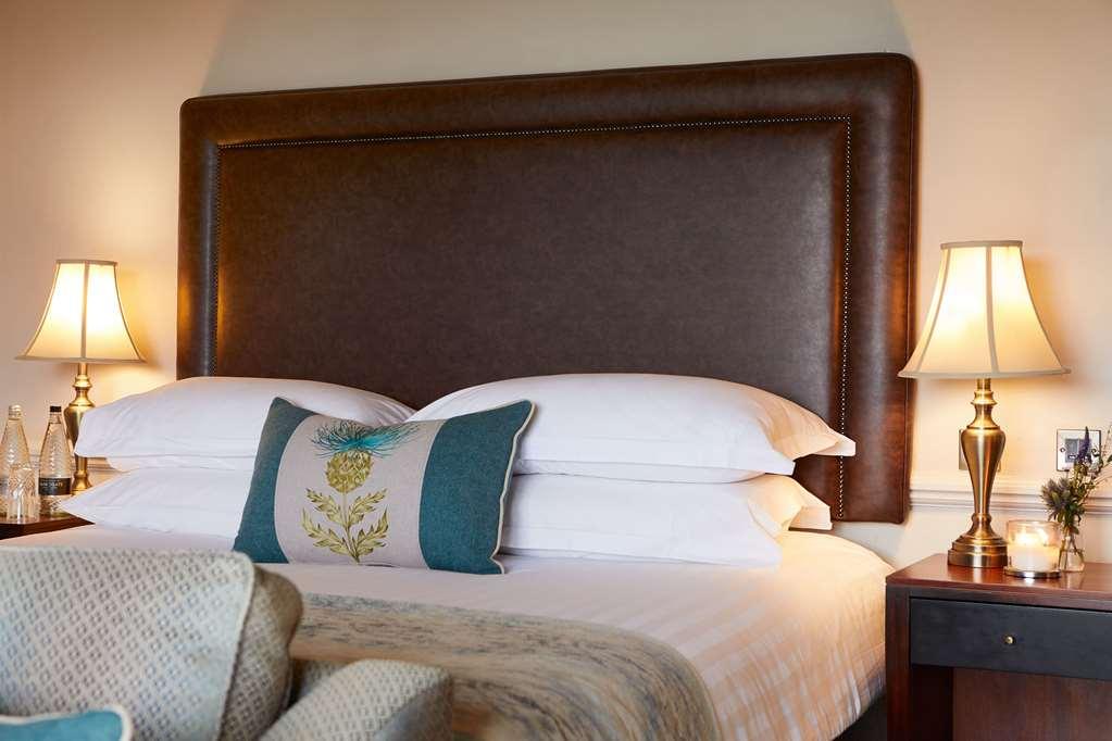 Macdonald Compleat Angler Hotel Марлоу Стая снимка