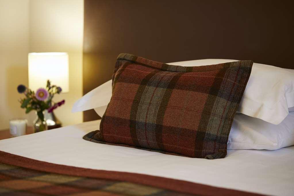 Macdonald Compleat Angler Hotel Марлоу Стая снимка