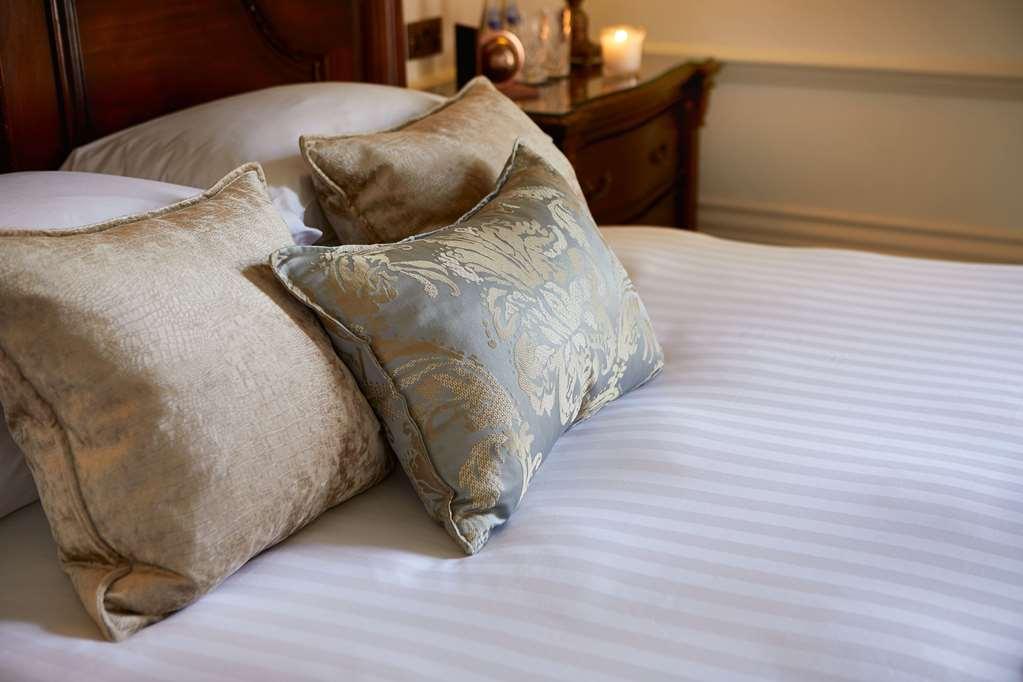 Macdonald Compleat Angler Hotel Марлоу Стая снимка
