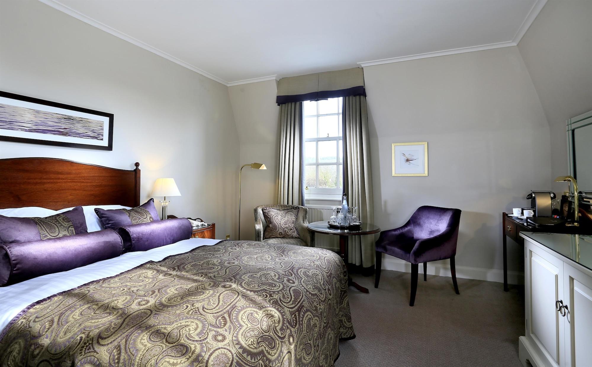 Macdonald Compleat Angler Hotel Марлоу Екстериор снимка