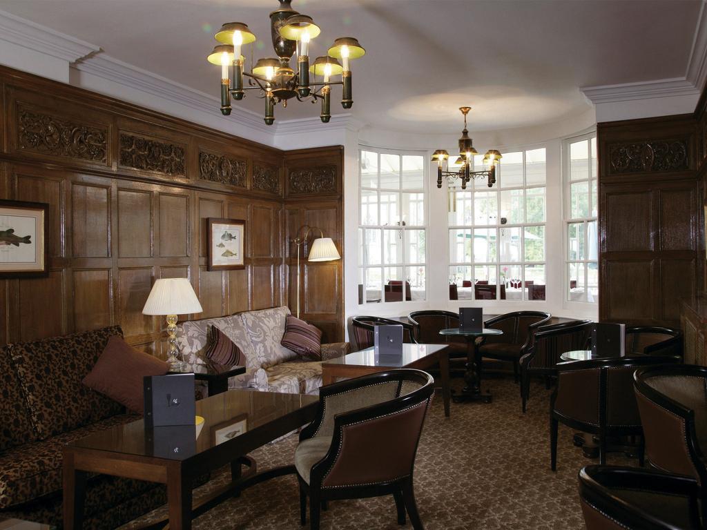 Macdonald Compleat Angler Hotel Марлоу Екстериор снимка