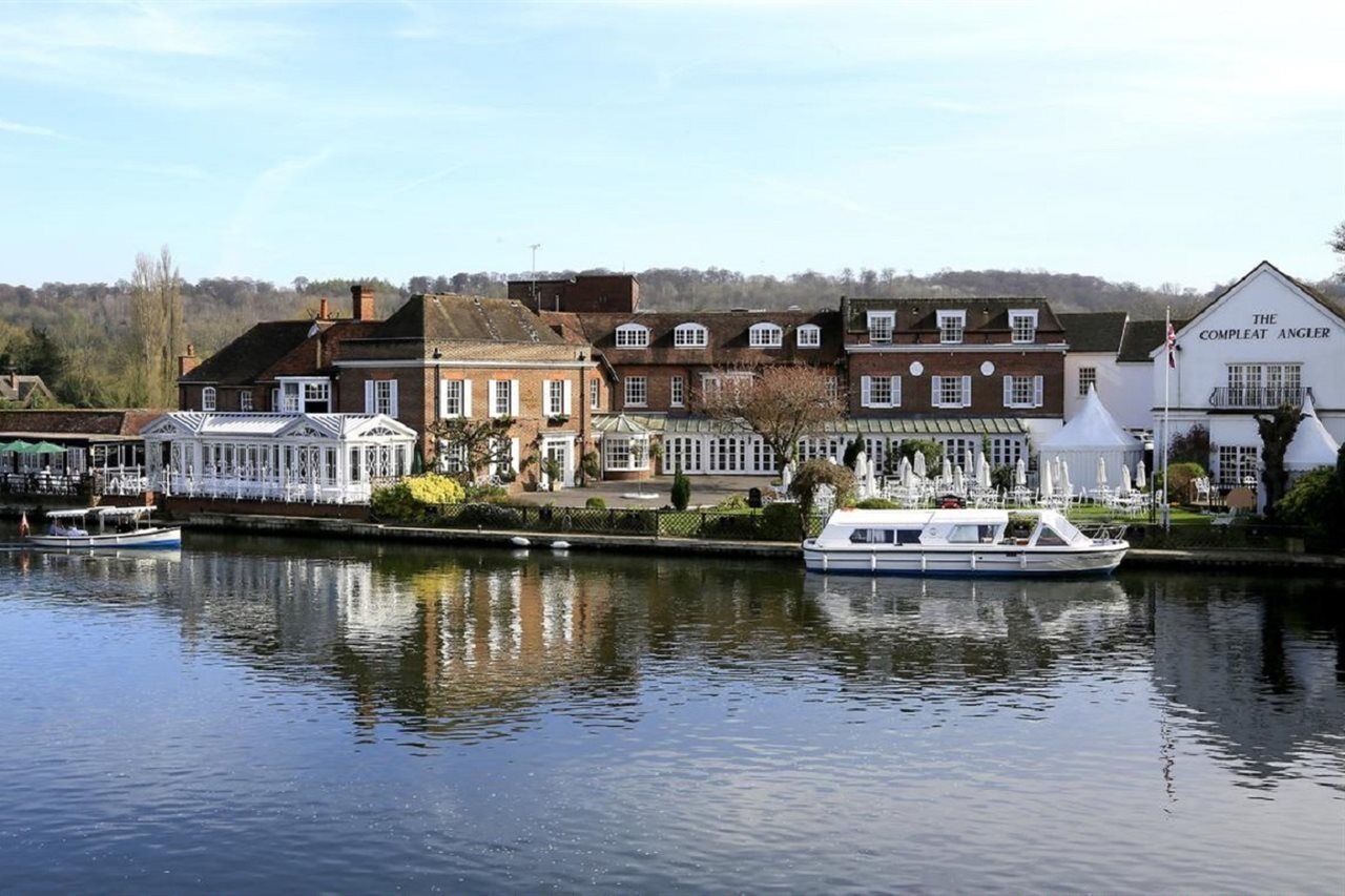 Macdonald Compleat Angler Hotel Марлоу Екстериор снимка